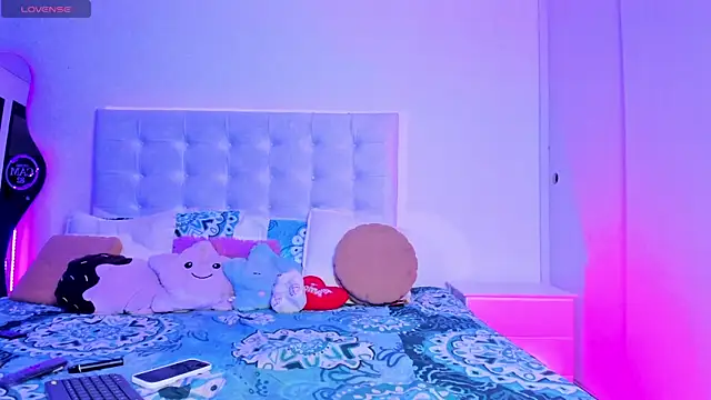 Baby Steff online show from 10/10/25, 04:00