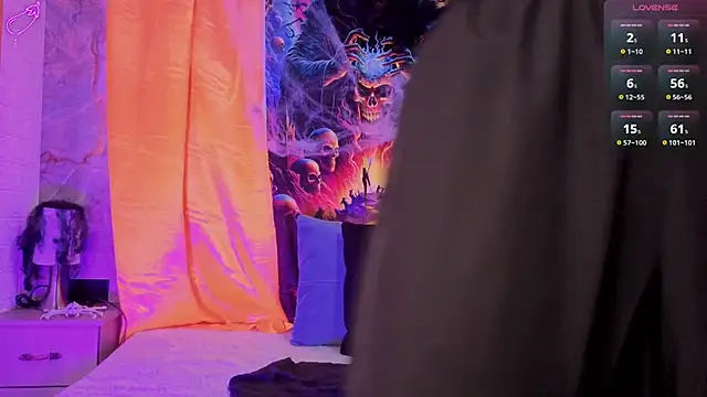 violett  golden online show from 10/08/25, 11:08