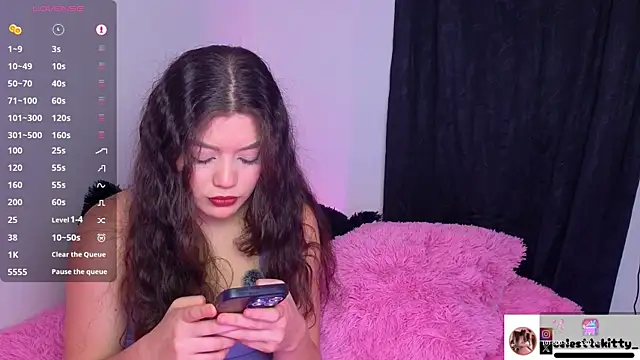 celestte evans 1 online show from 10/18/25, 04:37