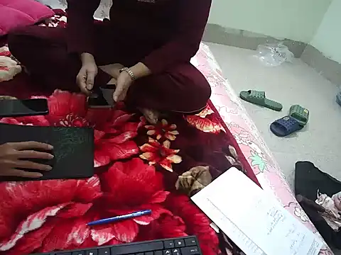 Snapshot of merialove chatting on 11/21/25, 08:46 merialove online show from 11/21/25, 08:46