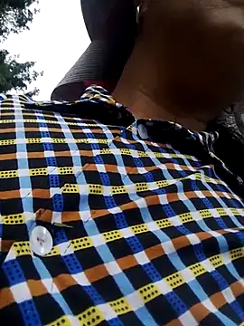 Mamapm20 online show from 10/06/25, 10:23