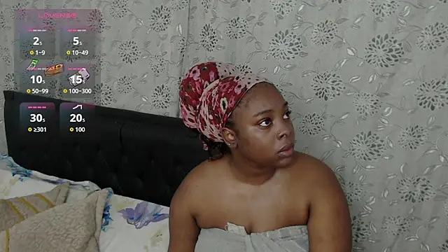 Snapshot of Bonnie_ada12 chatting on 09/22/25, 10:17 Bonnie ada12 online show from 09/22/25, 10:17