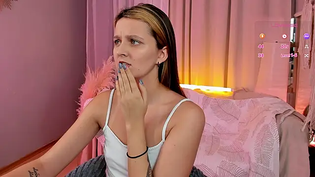 LilLisa online show from 11/08/25, 04:29