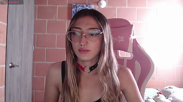 Andrea camilaaa online show from 11/23/25, 01:55