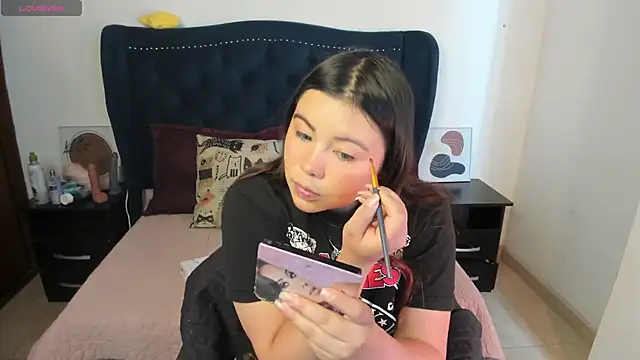 LucyPetit online show from 09/26/25, 01:15