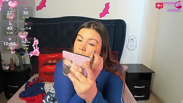 LucyPetit online show from 10/01/25, 02:12