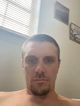 alwayshorny90 online show from 09/26/25, 12:42