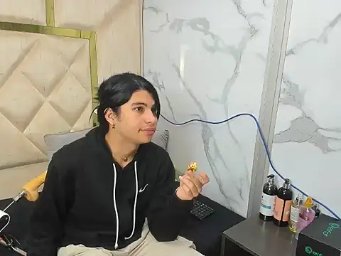 Allisonts69 online show from 09/24/25, 03:21