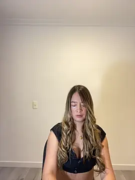 Zara Ross online show from 10/07/25, 01:14