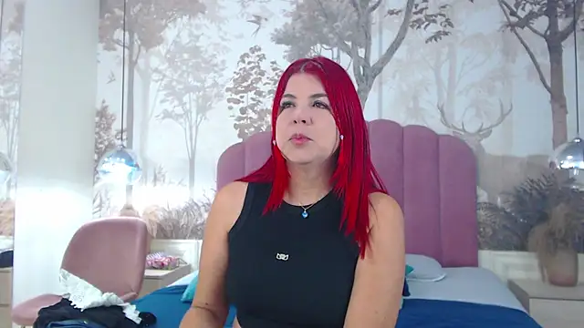 Snapshot of CorineRay chatting on 11/05/25, 01:44 CorineRay online show from 11/05/25, 01:44