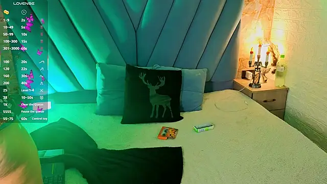 angel  red  online show from 10/09/25, 03:04