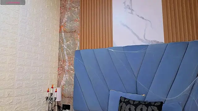 angel  red  online show from 10/23/25, 03:17