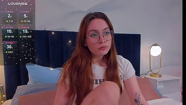 Snapshot of LanaAirlie chatting on 10/14/25, 10:16 LanaAirlie online show from 10/14/25, 10:16