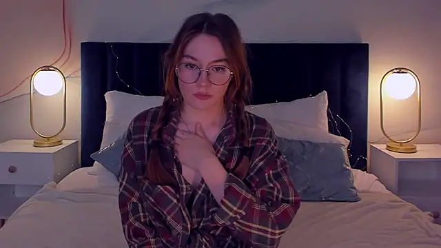 Snapshot of LanaAirlie chatting on 11/16/25, 03:01 LanaAirlie online show from 11/16/25, 03:01