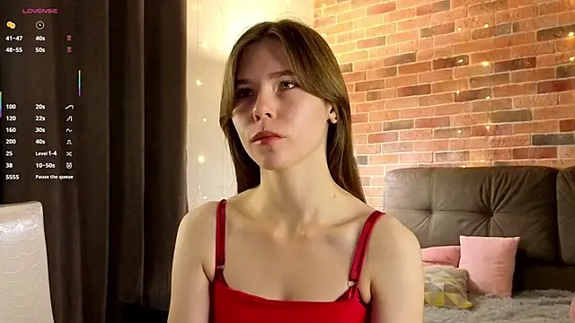 EmiliDen online show from 10/09/25, 05:11