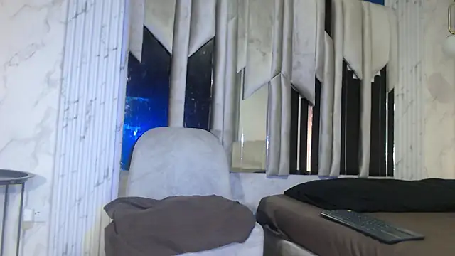 Morganandmegan online show from 10/11/25, 11:31