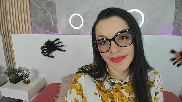 IsisNoir online show from 10/06/25, 07:44