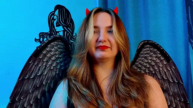 LucilleMcBride online show from 10/31/25, 09:10