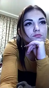 MieaHeldert online show from 11/18/25, 10:14