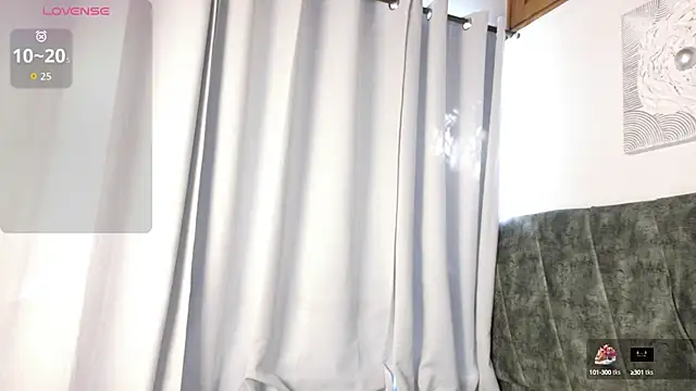 ValeriGallardo17 online show from 10/03/25, 08:17