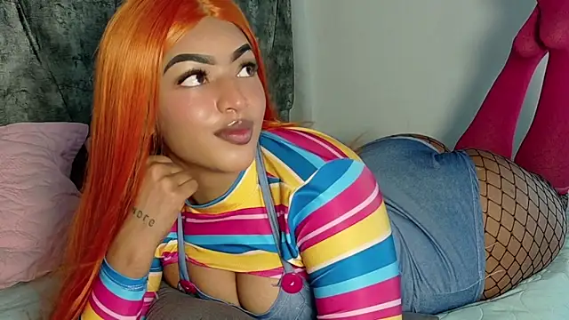 ValeriGallardo17 online show from 10/31/25, 08:54