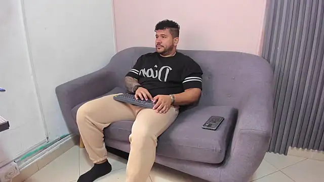 michael hill1 online show from 11/08/25, 01:22