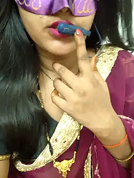 BEAUTY QUE online show from 10/23/25, 04:06