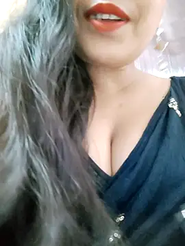 Sofia-ex online show from 10/08/25, 07:50