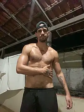 Snapshot of nando__master37 chatting on 10/13/25, 03:50 nando  master37 online show from 10/13/25, 03:50