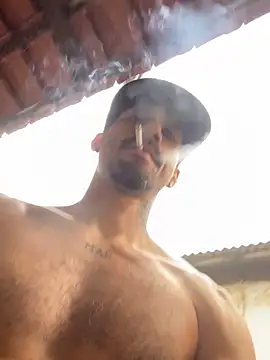 Snapshot of nando__master37 chatting on 10/30/25, 03:02 nando  master37 online show from 10/30/25, 03:02