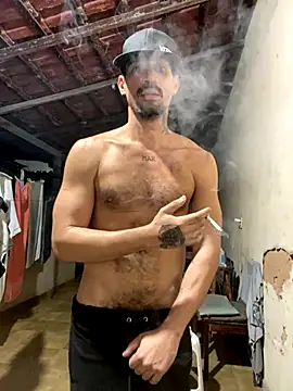 Snapshot of nando__master37 chatting on 11/02/25, 06:05 nando  master37 online show from 11/02/25, 06:05