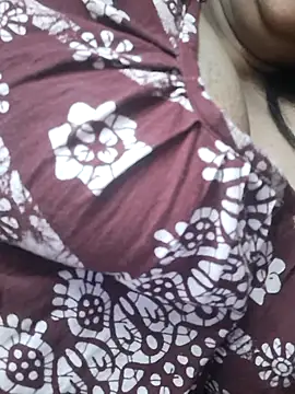 your-cute-baby online show from 11/21/25, 06:28