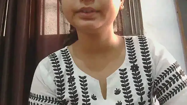 Snapshot of Cute-Bacchi chatting on 09/18/25, 01:18 Cute-Bacchi online show from 09/18/25, 01:18