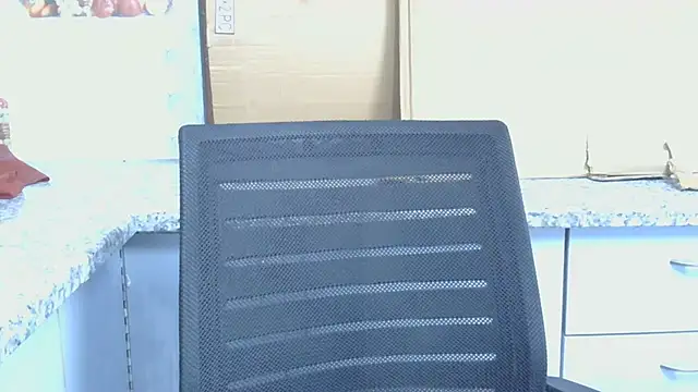 Cute-Bacchi online show from 11/03/25, 02:13