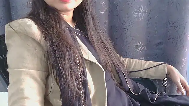 Cute-Bacchi online show from 11/14/25, 03:38