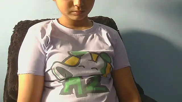 Cute-Bacchi online show from 11/19/25, 04:34