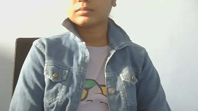 Cute-Bacchi online show from 11/21/25, 03:38