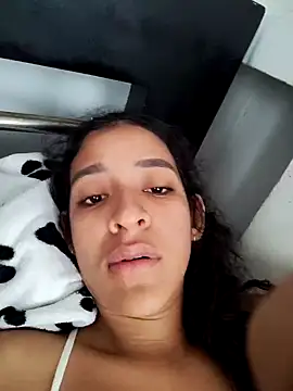 Amber-Sweett online show from 10/26/25, 03:51