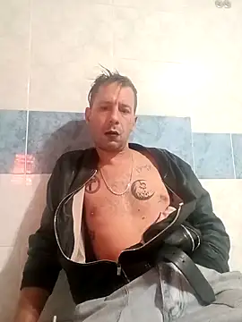 Snapshot of AntyKrysto chatting on 11/27/25, 09:39 AntyKrysto online show from 11/27/25, 09:39