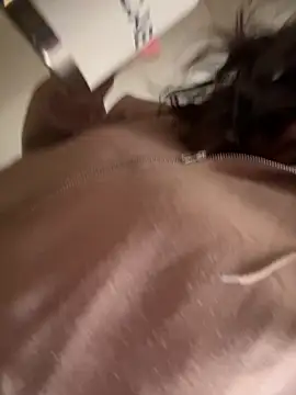 Snapshot of petalsexy chatting on 10/16/25, 05:14 petalsexy online show from 10/16/25, 05:14