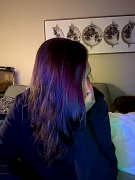 Snapshot of petalsexy chatting on 11/05/25, 04:18 petalsexy online show from 11/05/25, 04:18