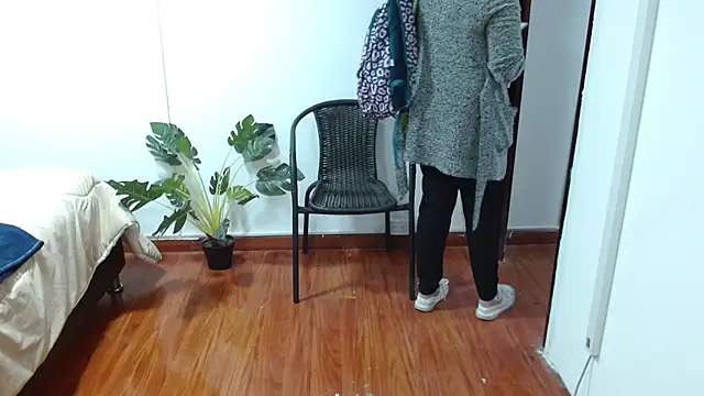 LilyCutee  online show from 10/02/25, 07:21