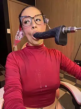 Snapshot of ValentinaBianchi chatting on 11/12/25, 07:57 ValentinaBianchi online show from 11/12/25, 07:57