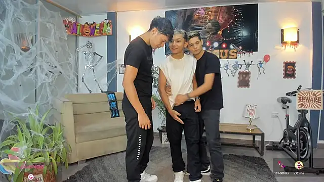 Snapshot of Bisexlifehot__ chatting on 10/26/25, 11:09 Bisexlifehot online show from 10/26/25, 11:09