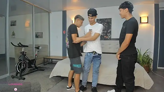 Snapshot of Bisexlifehot__ chatting on 11/10/25, 11:04 Bisexlifehot online show from 11/10/25, 11:04