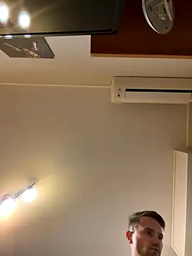 Italy sex boy online show from 11/26/25, 12:22