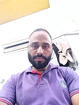 Snapshot of amitkumarkangra chatting on 09/27/25, 08:08 amitkumarkangra online show from 09/27/25, 08:08