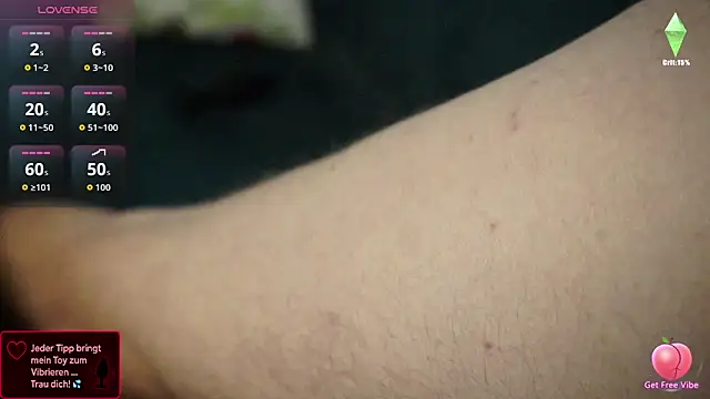 Snapshot of vibewithmee chatting on 11/25/25, 08:47 vibewithmee online show from 11/25/25, 08:47