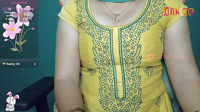 Snapshot of megHana_teLugGu chatting on 09/08/25, 03:22 megHana teLugGu online show from 09/08/25, 03:22