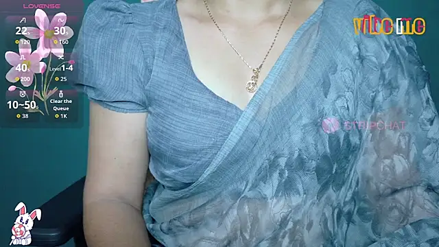 Snapshot of megHana_teLugGu chatting on 09/28/25, 03:39 megHana teLugGu online show from 09/28/25, 03:39
